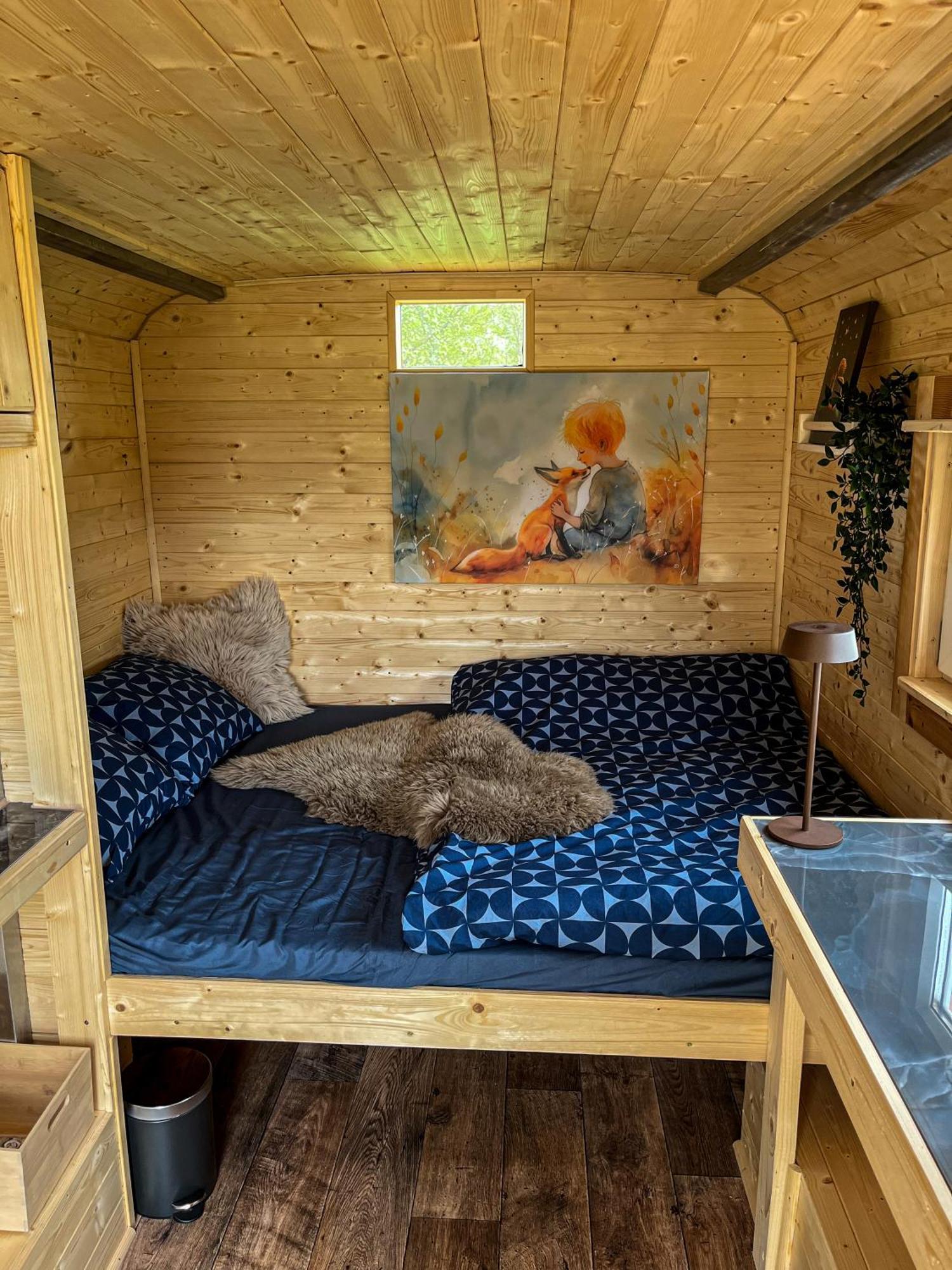 Le Petit Hotel Upice Bagian luar foto
